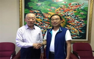 印尼著名僑領(lǐng)、印尼泛印集團(tuán)董事長(zhǎng)、印尼總統(tǒng)大學(xué)創(chuàng)辦人-李文光